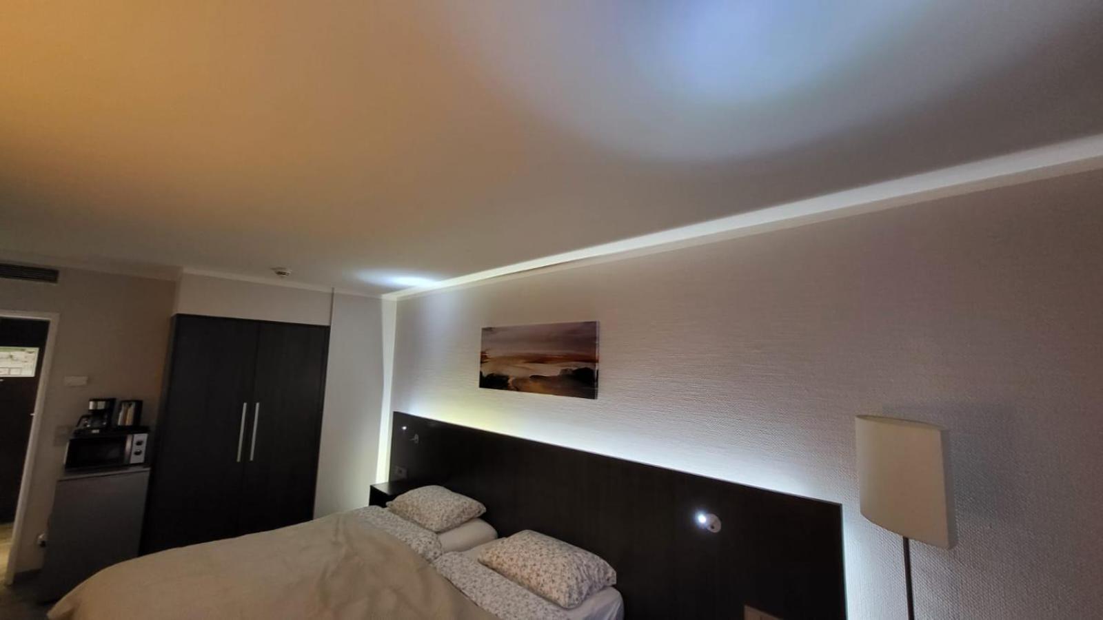 Nice Apartment In Modern Center Of Duesseldorf Oda fotoğraf